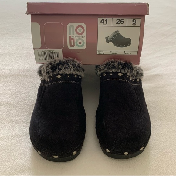 No Boundaries Cute Fuzzy Clogs! Black w/ Gray fur! 9 - Picture 10 of 13